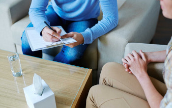 Il primo incontro con lo psicologo: come superare l'imbarazzo iniziale e fare il primo passo